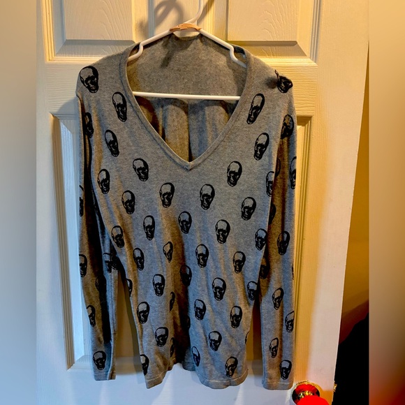 Philosophy skull sweater - Picture 1 of 4